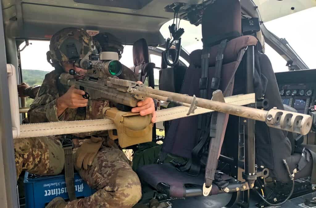 helisniping durante esercitazione tiratore scelto e spotter durante European Best Sniper Competition