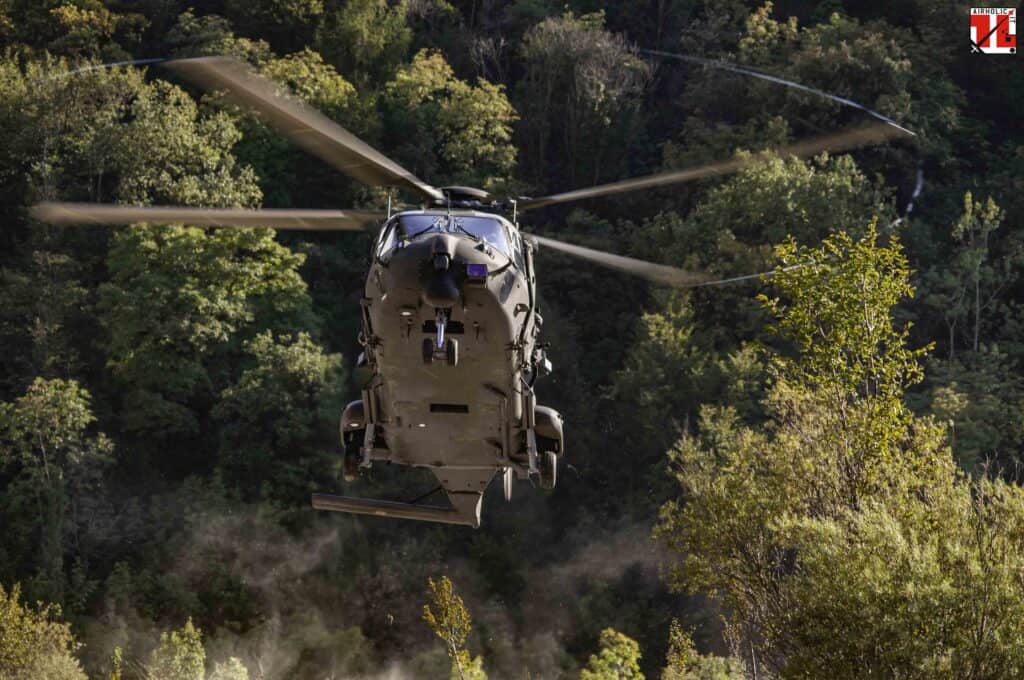 UH-90 in atterraggio per Personnel Recovery